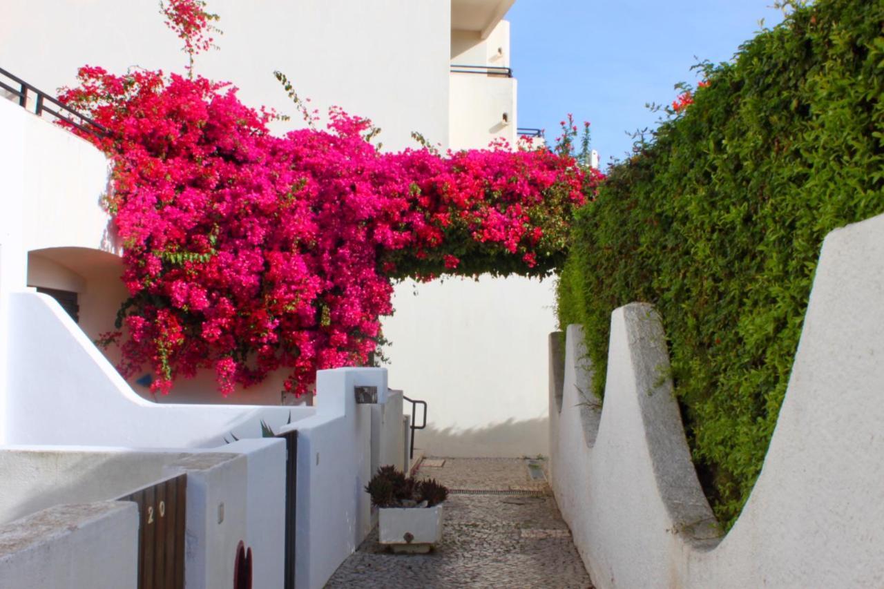 Cozy And Stylish Studio Apt Just 800M From The Beach - New On Booking! Albufeira Dış mekan fotoğraf