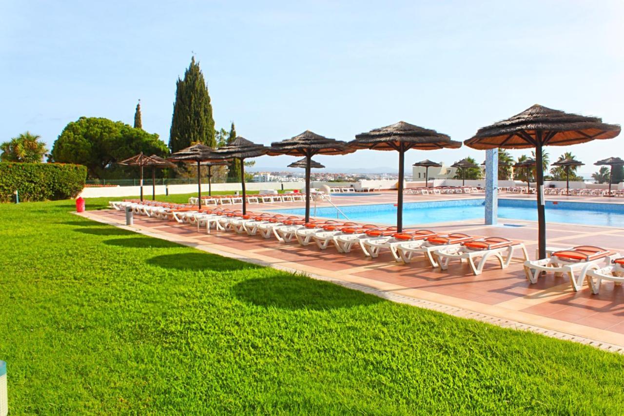 Cozy And Stylish Studio Apt Just 800M From The Beach - New On Booking! Albufeira Dış mekan fotoğraf